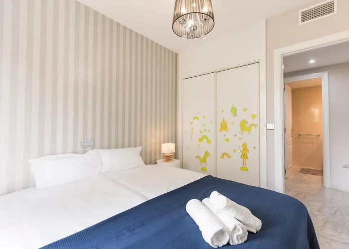 4 Bedroom In Puerto Banus 150 Meters From The * מארבלה