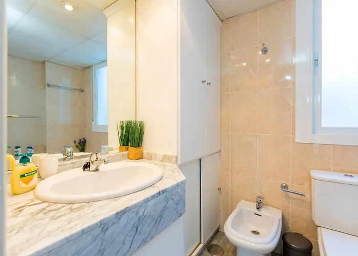 4 Bedroom In Puerto Banus 150 Meters From The * מארבלה