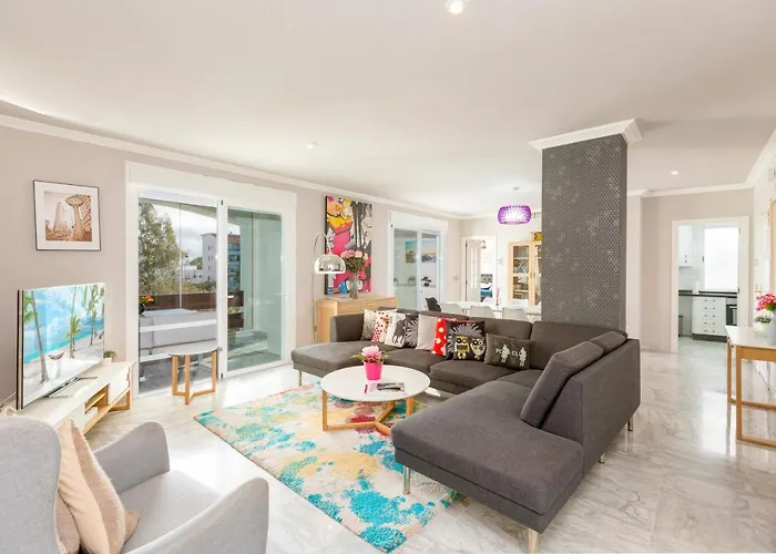 4 Bedroom In Puerto Banus 150 Meters From The דירה *