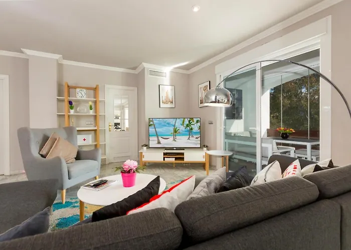 דירה 4 Bedroom In Puerto Banus 150 Meters From The *