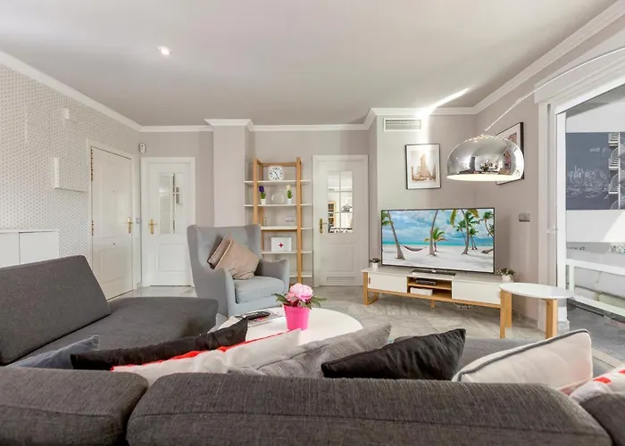 דירה 4 Bedroom In Puerto Banus 150 Meters From The *