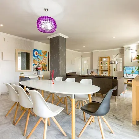 Apartment 4 Bedroom In Puerto Banus 150 Meters From The