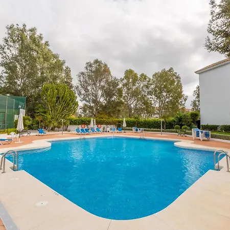 Apartment 4 Bedroom In Puerto Banus 150 Meters From The Marbella